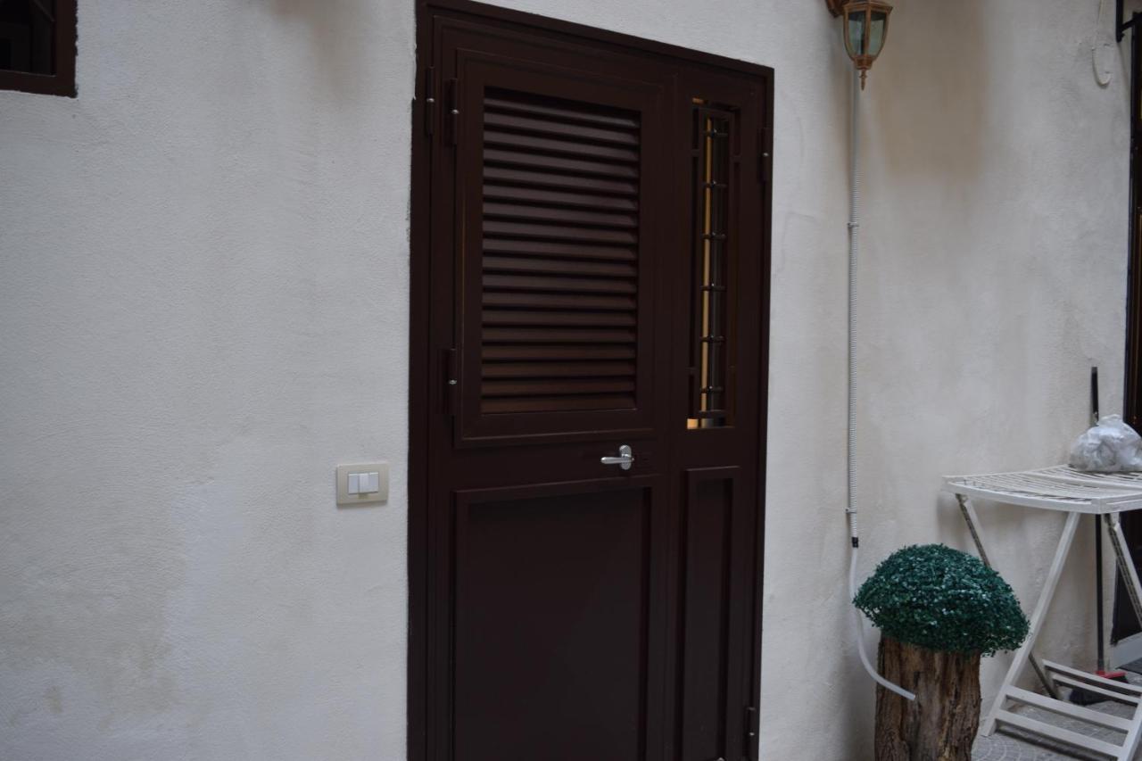 דירות Nonnona House-Napoli Centro מראה חיצוני תמונה
